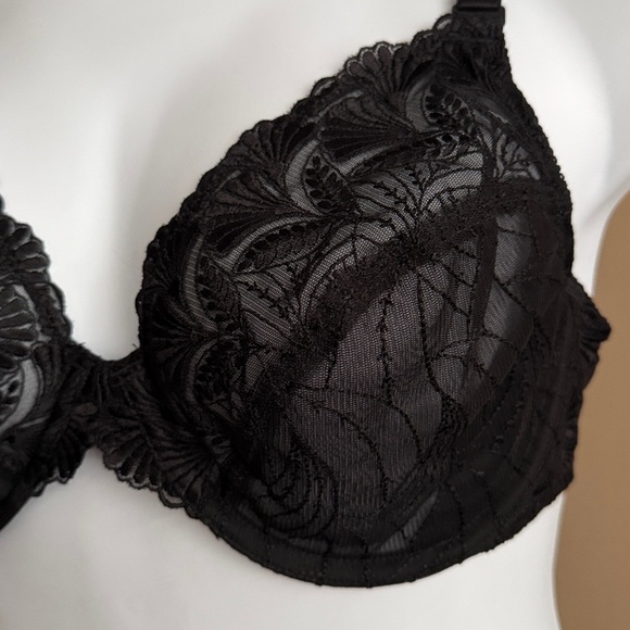 Bali Elegant Black Lace Bra - Picture 2 of 5